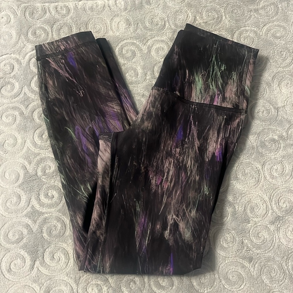 Lululemon Wunder Train High Rise 23” size 4
